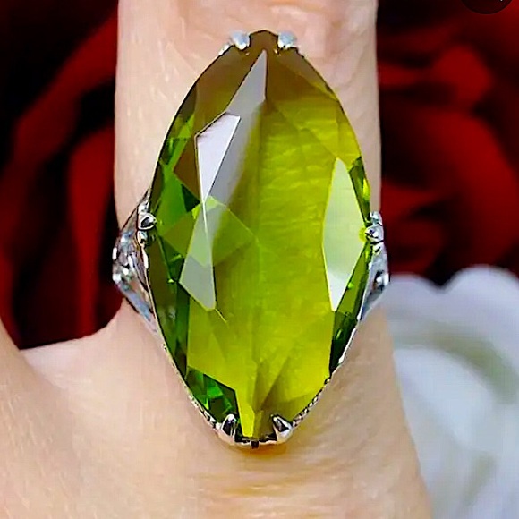 Sterling Silver Aquamarine Zircon Ring, Large Stone, Cocktail - Picture 4 of 9